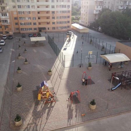 Своя Однокомнатная Квартира Odessza Kültér fotó